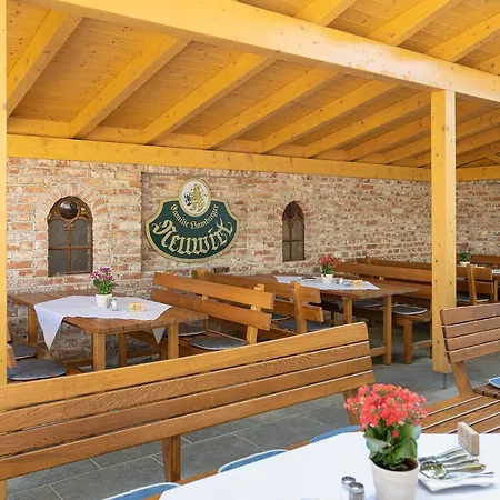 Neuwirt 3* Hallbergmoos