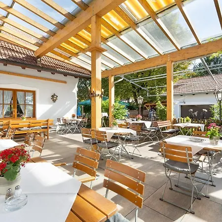 Neuwirt 3* Hallbergmoos