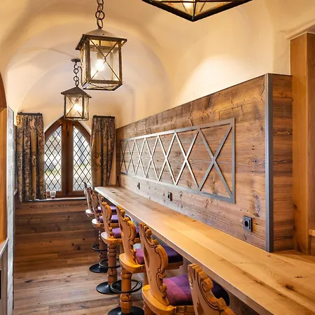 Neuwirt Hotel 3*