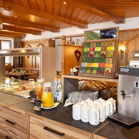 Hotel Neuwirt 3*