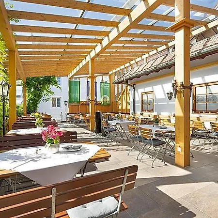 Otel Neuwirt Hallbergmoos