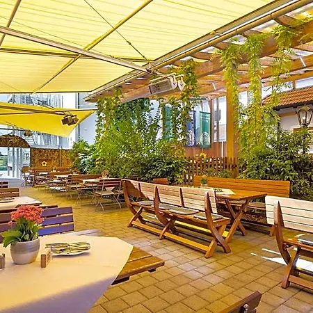 Neuwirt Otel 3*