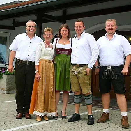 Neuwirt 3*