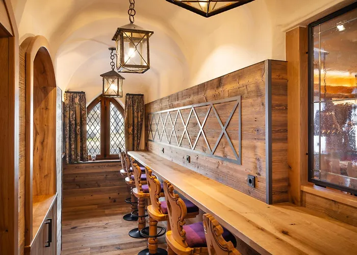 Neuwirt Hotel 3*